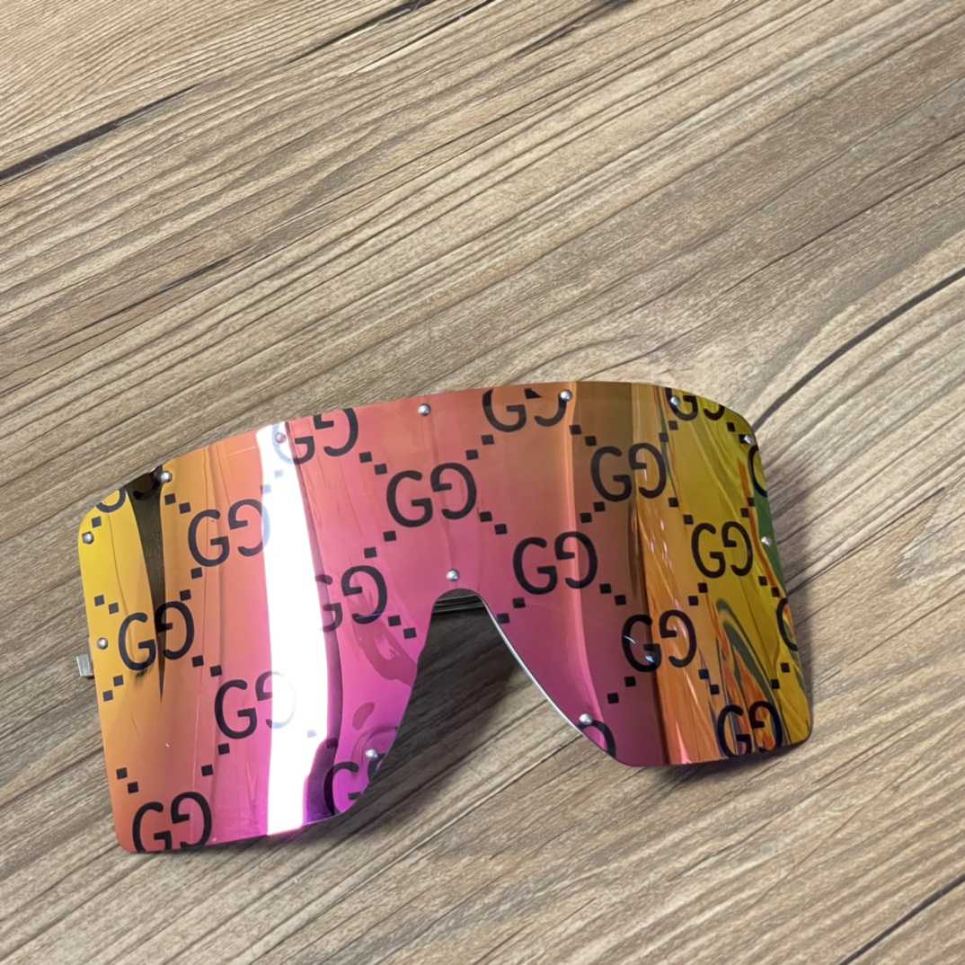 Gucci Mask-Shaped Sunglasses     GG1244 - everydesigner