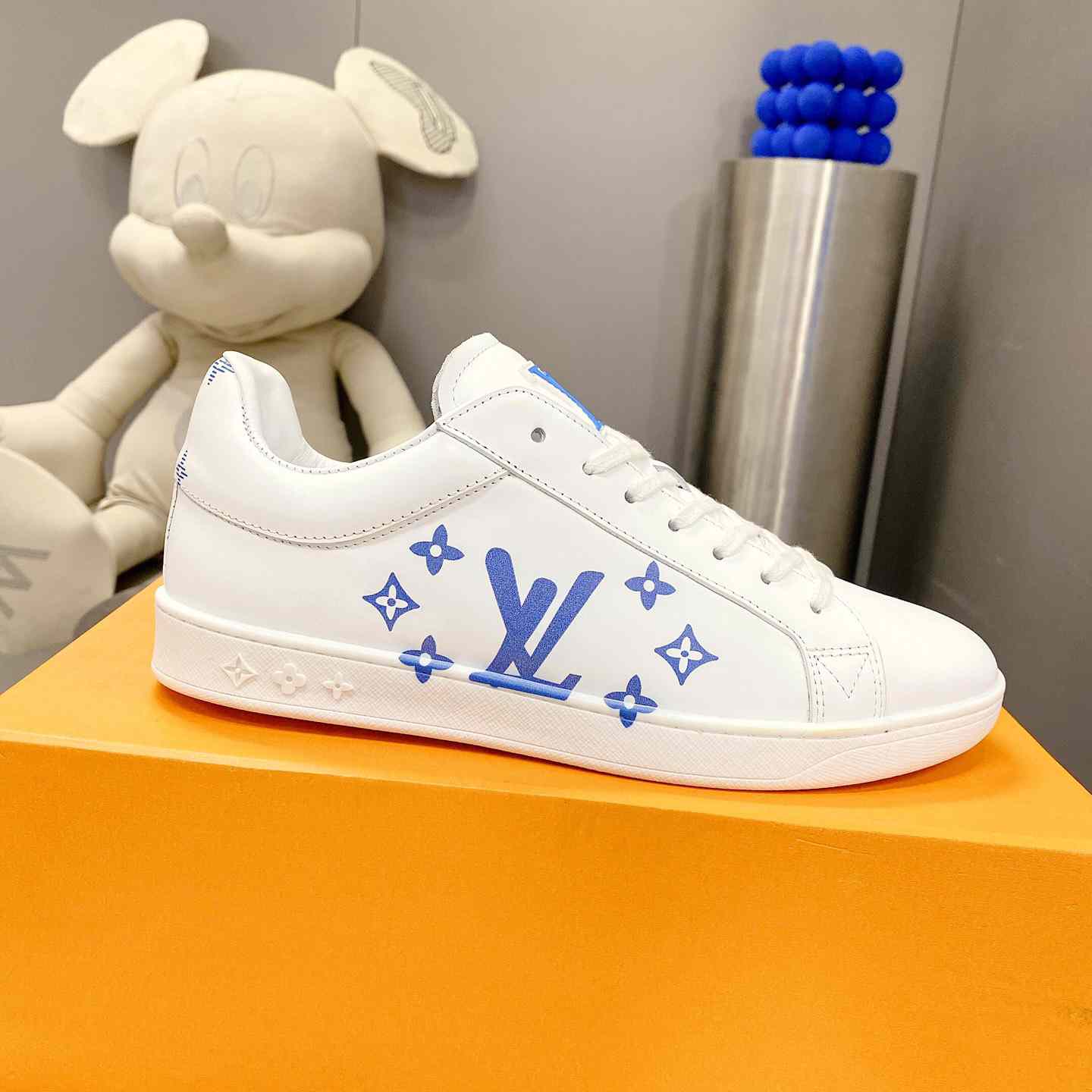 Louis Vuitton Luxembourg Samothrace Sneakers     1A9JDT - everydesigner