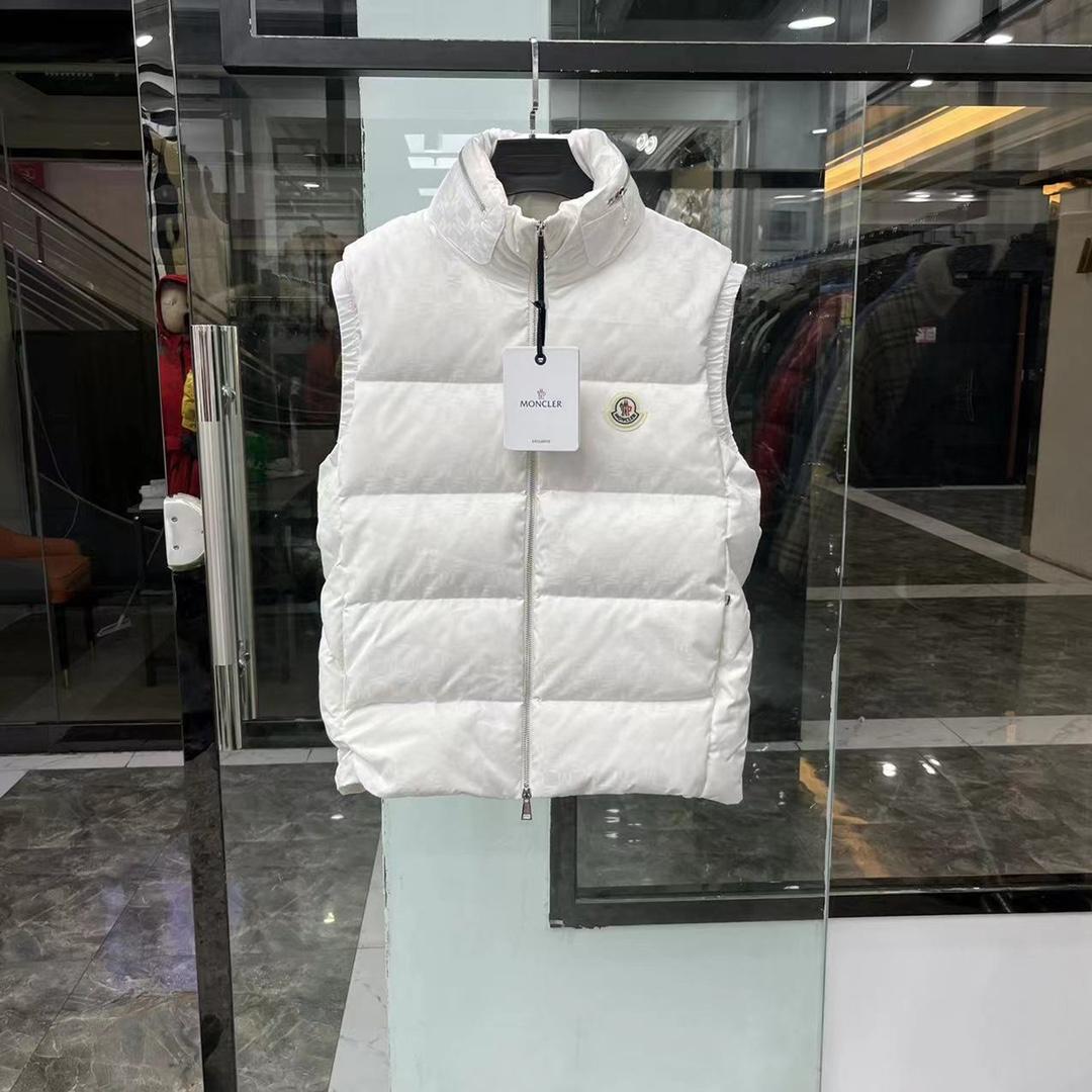 Moncler Kita Jacquard Down Vest - everydesigner