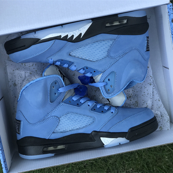  Air Jordan 5 “UNC