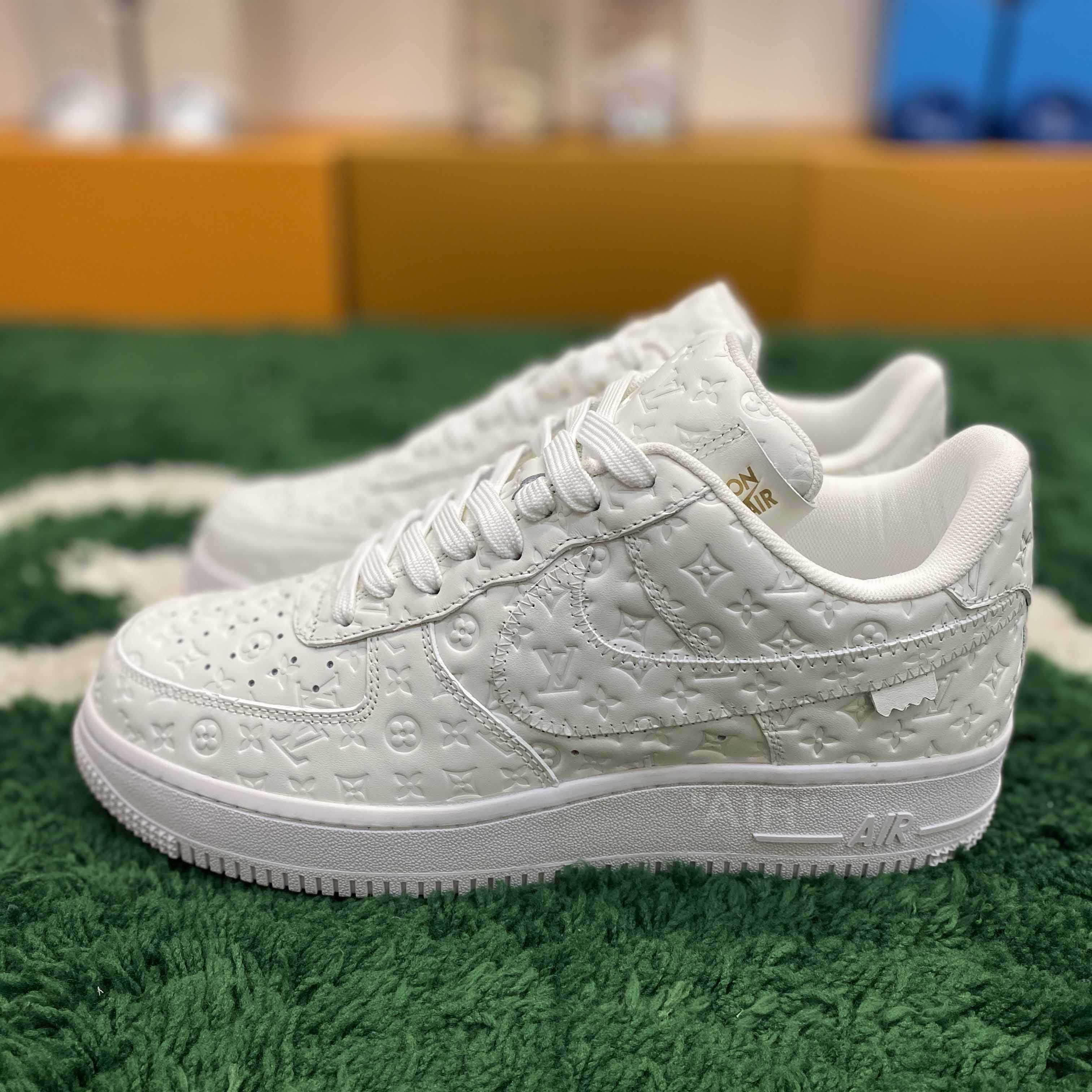  Louis Vuitton LV x Nike Air Force 1 x off-white Sneaker       1A9V - everydesigner