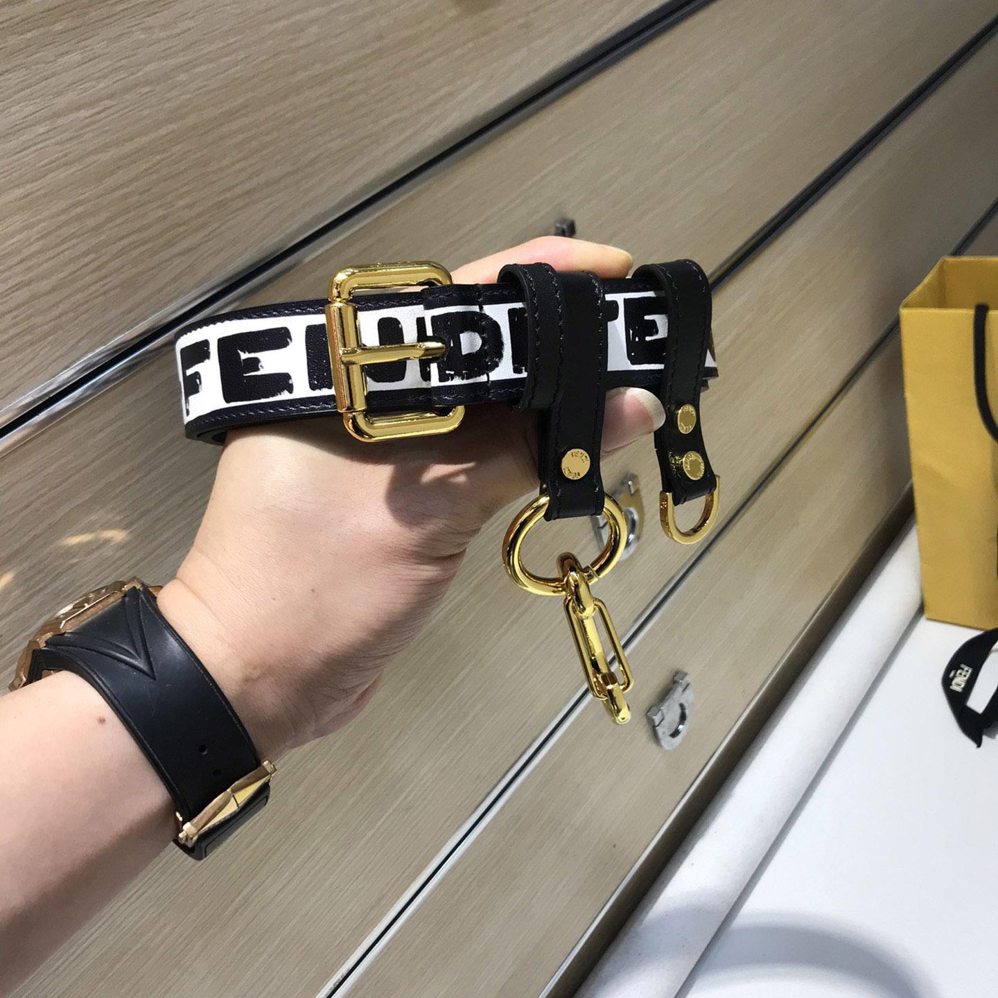 Fendi Logo Belt - everydesigner