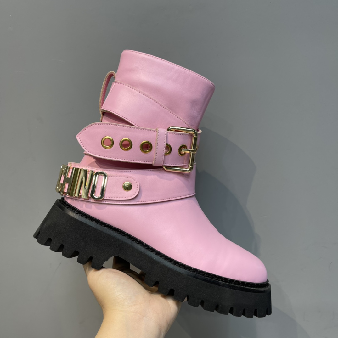 Moschino Ankle Boots - everydesigner