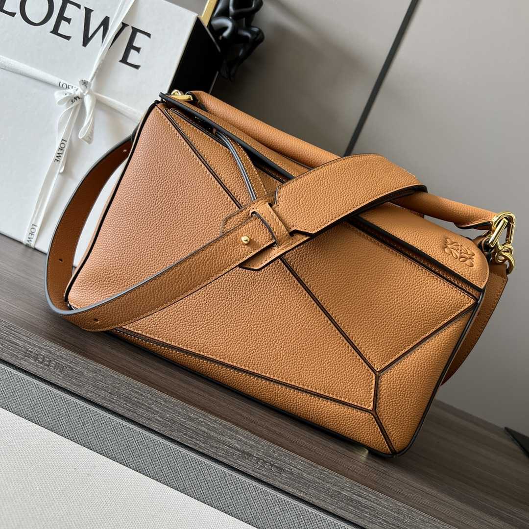 Loewe Puzzle Bag In Classic Calfskin(29-19.5-14cm) - everydesigner