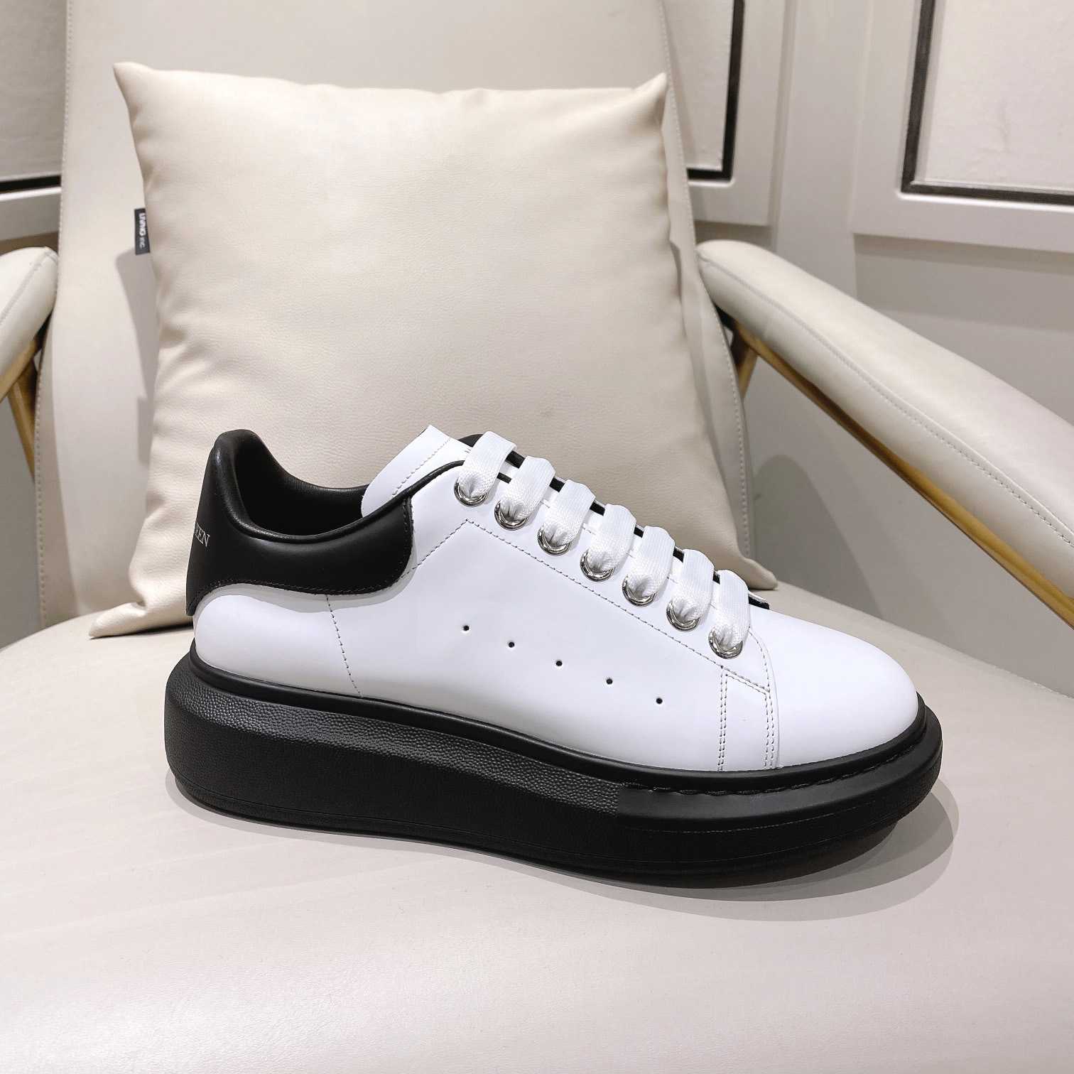 Alexander Mqueen Oversized Sneaker - everydesigner