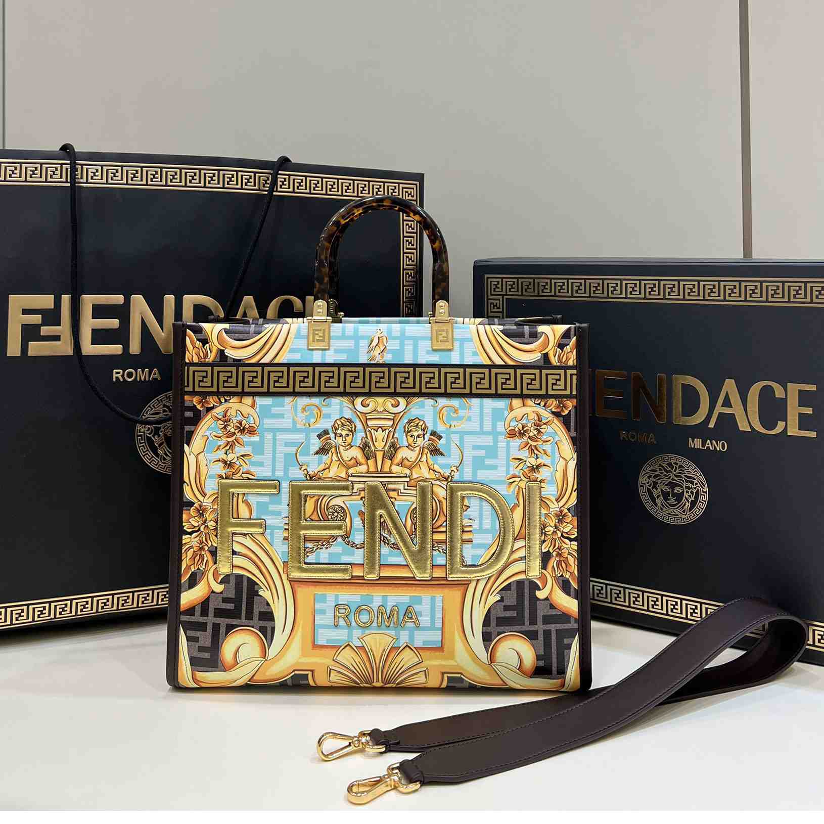 Versace x Fendi Sunshine Fendace Leather Shopper(36-13-32cm) - everydesigner