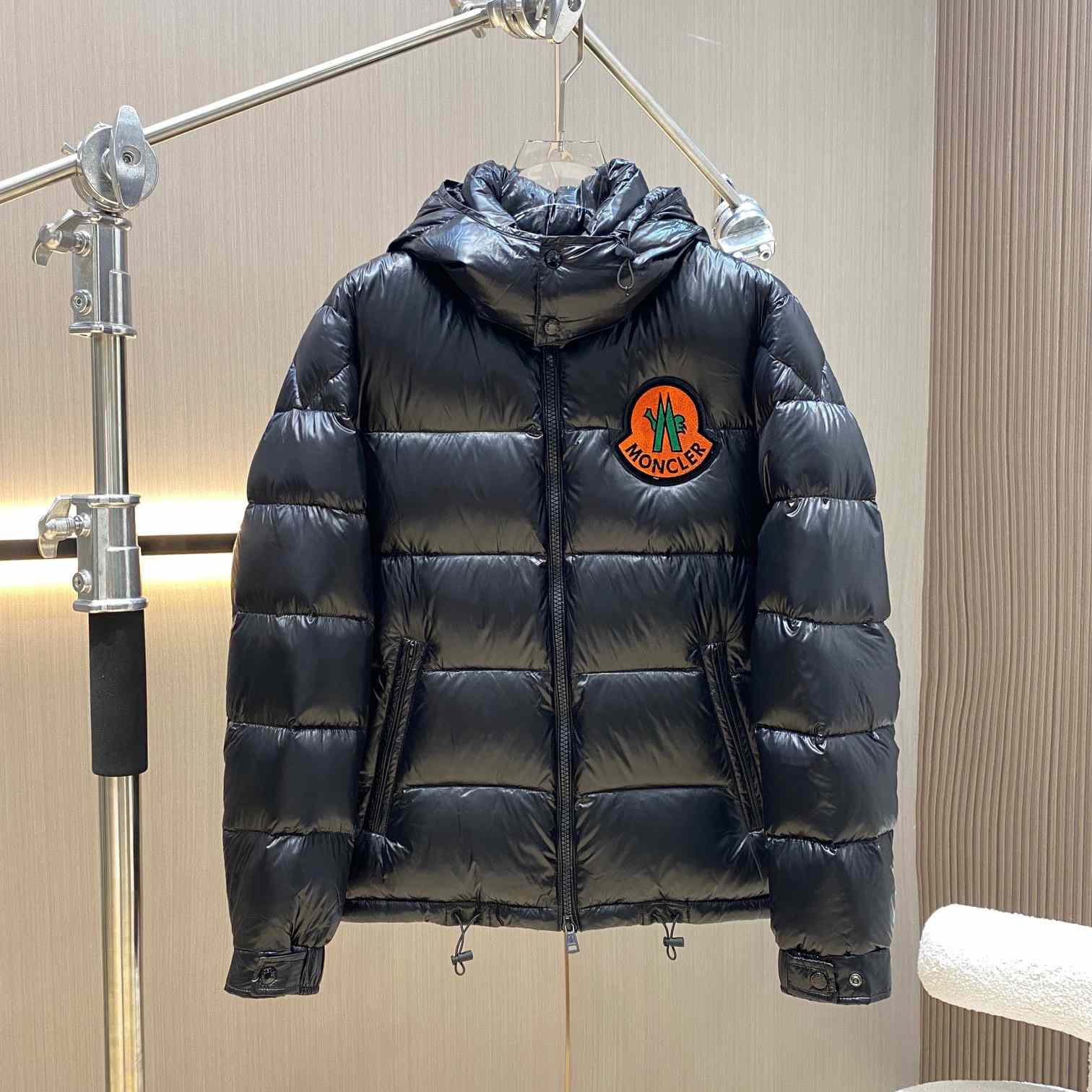 Moncler 2 Moncler 1952 Haggi Short Down Jacket - everydesigner