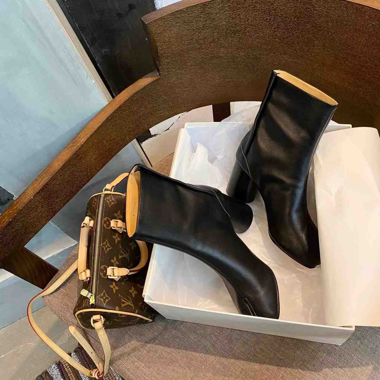 Maison Margiela Leather Boots - everydesigner