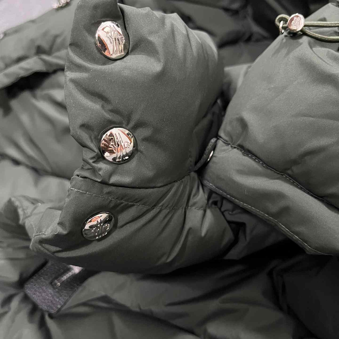 Moncler Bauges Short Down Jacket - everydesigner