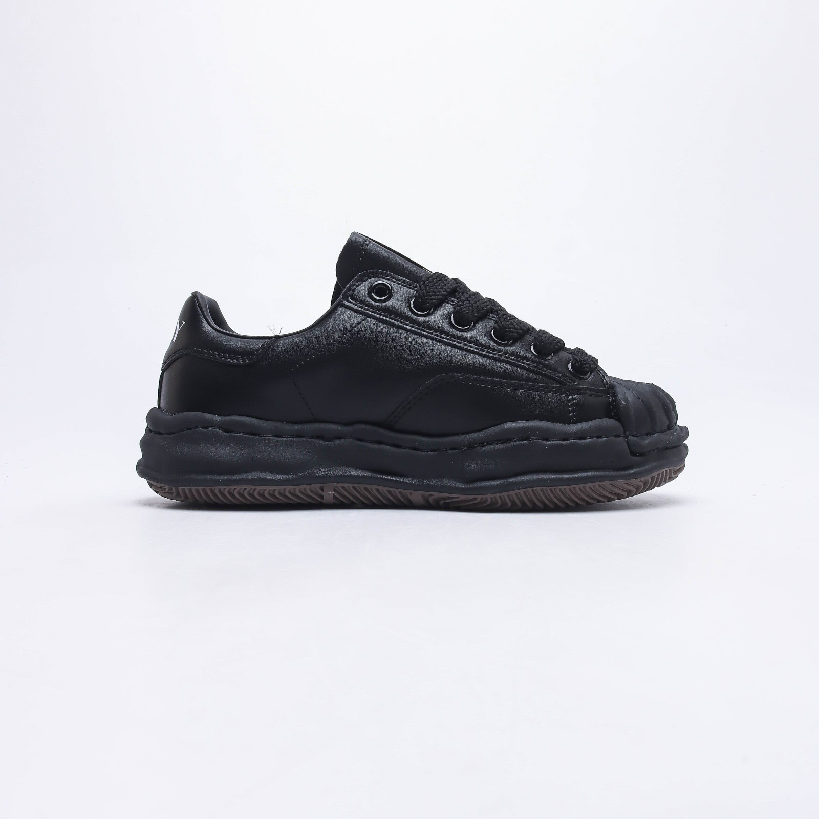 Maison Mihara Yasuhiro Blakey Low-Top Sneakers - everydesigner