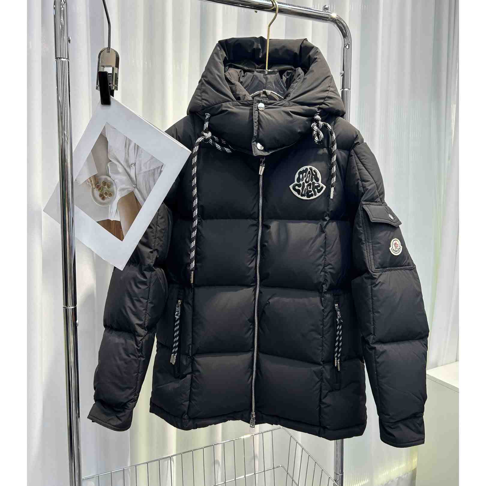 Moncler Mariveles Short Down Jacket - everydesigner