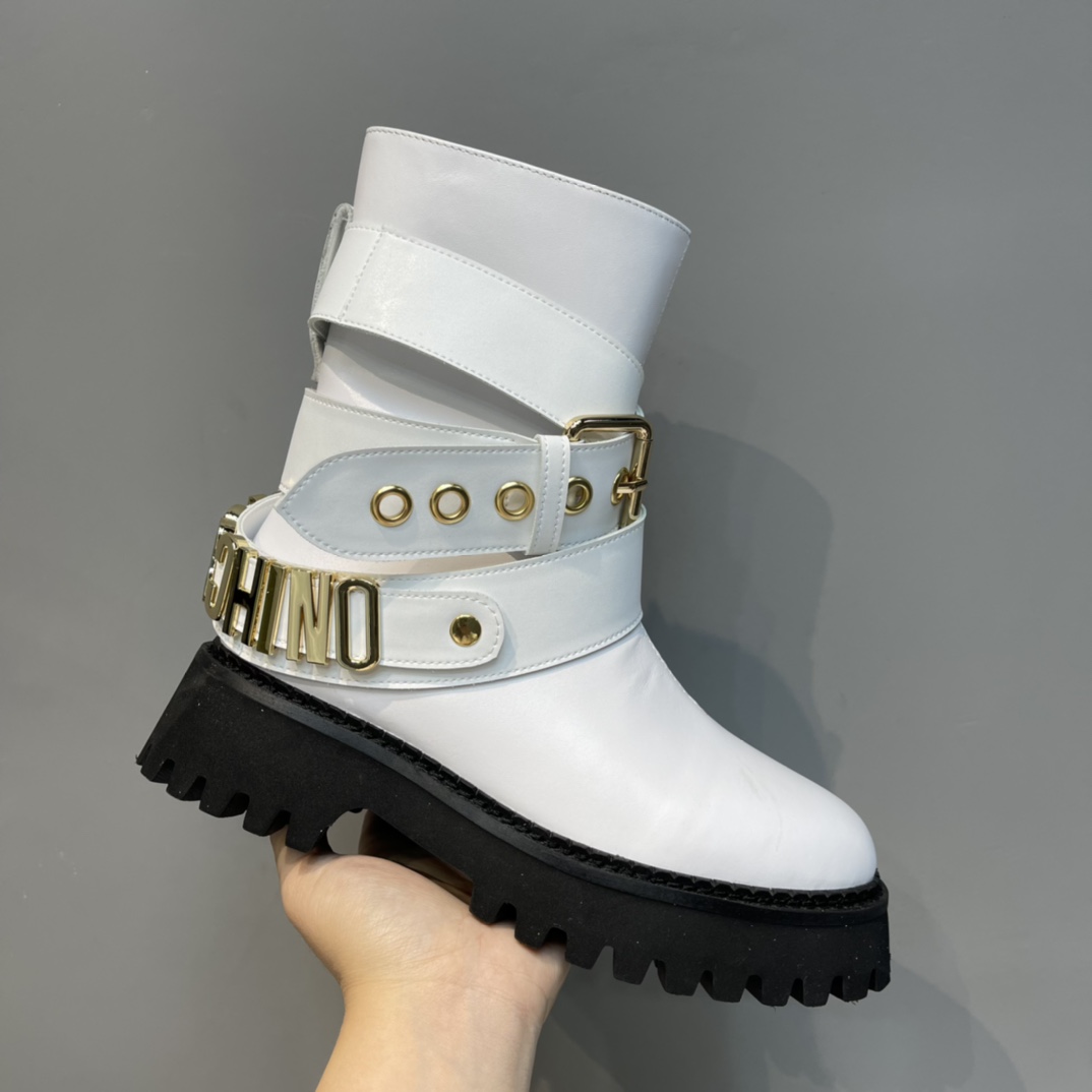 Moschino Ankle Boots - everydesigner