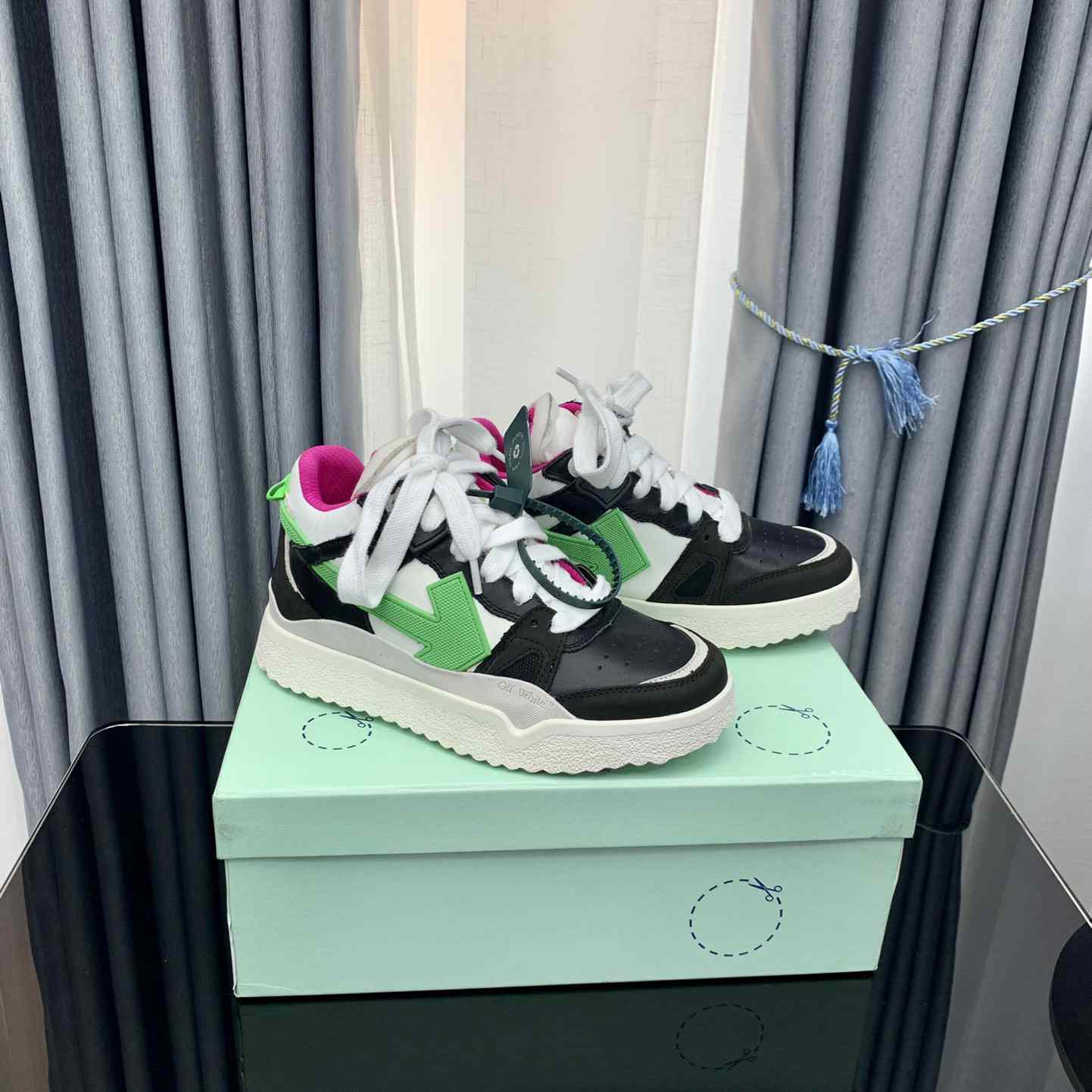 Off White Out Of Office Sneakers  - everydesigner