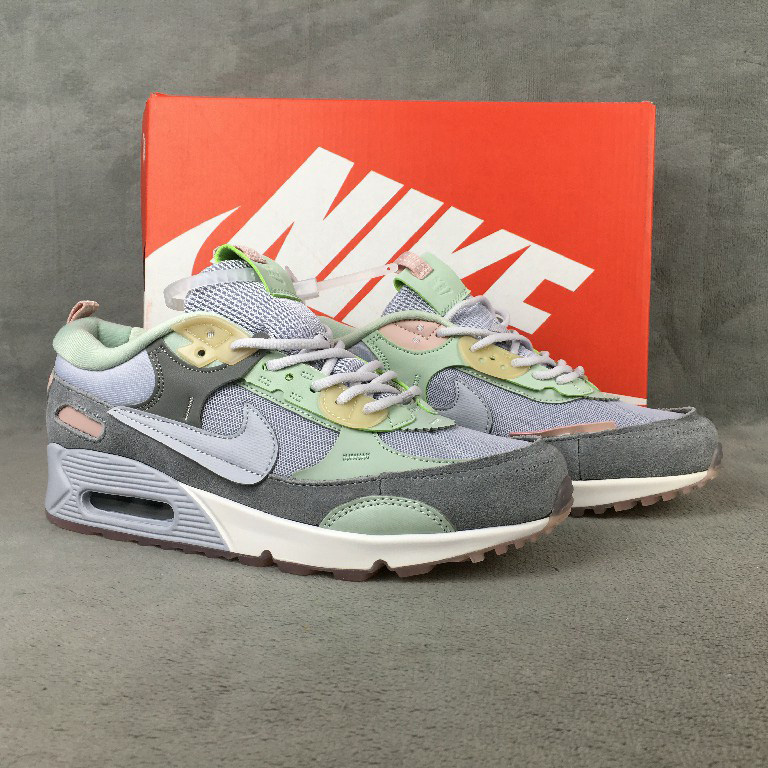 Nike Air Max90 Futura Sneakers      DM9922-001 - everydesigner