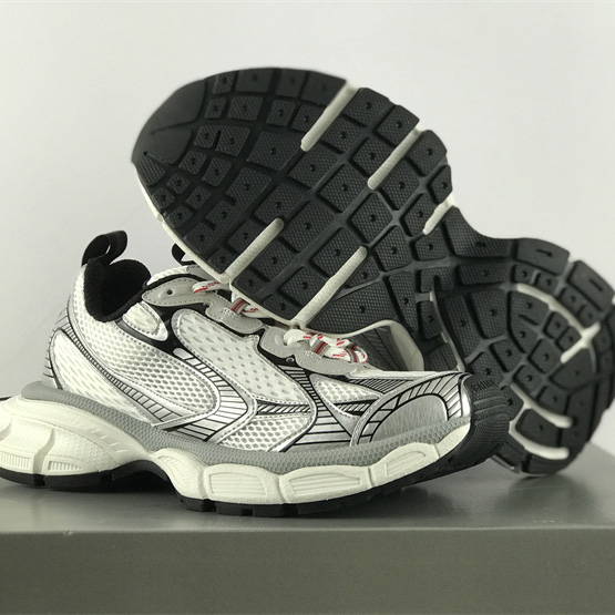 Balenciaga Runner Sneaker  - everydesigner