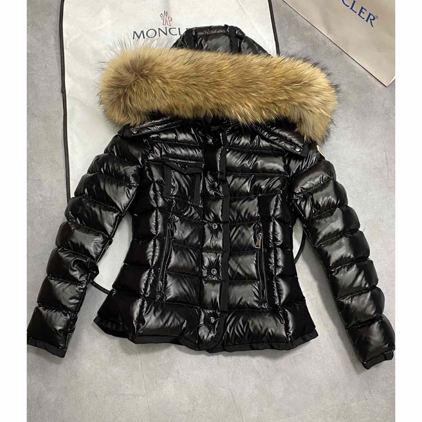 Moncler Armoise Short Down Jacket - everydesigner