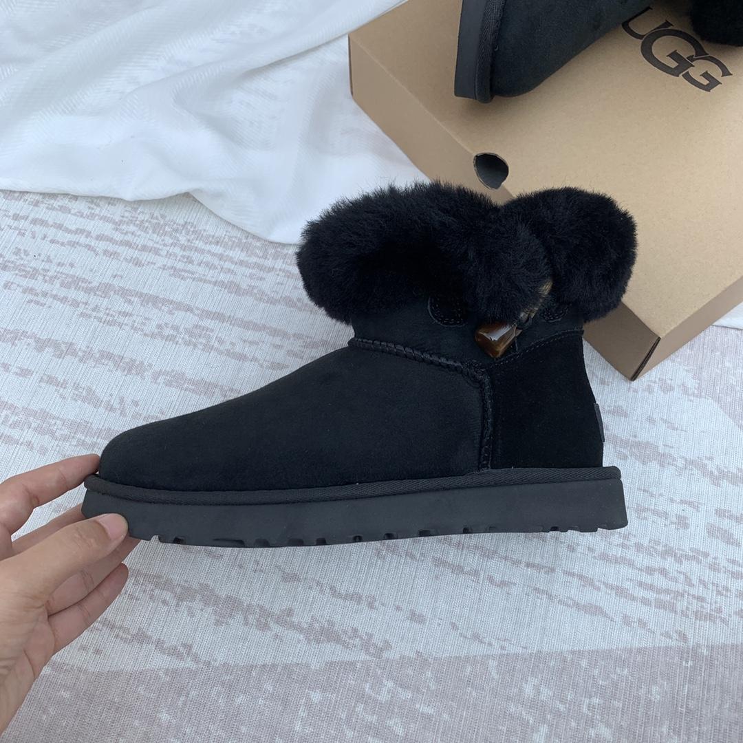 Ugg Ankle Boots - everydesigner