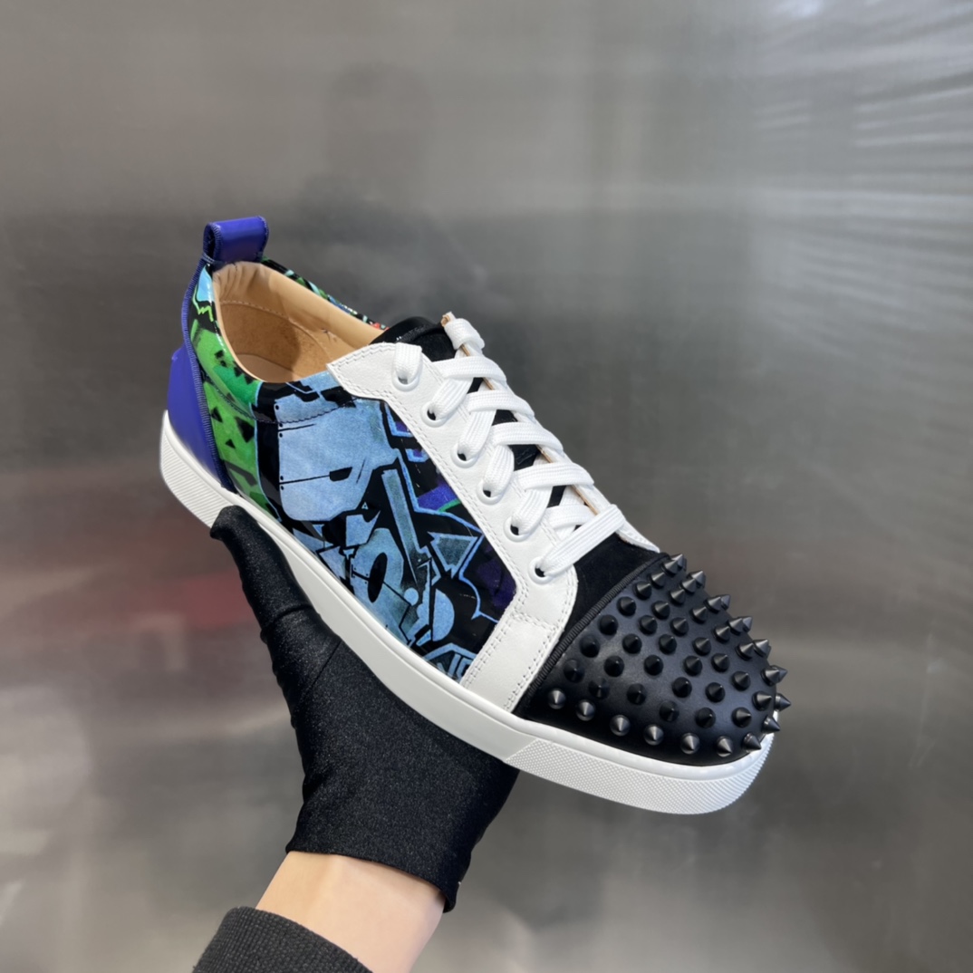 Christian Louboutin Low-Top Sneaker  - everydesigner