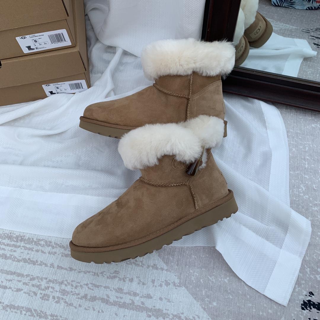 Ugg Ankle Boots - everydesigner