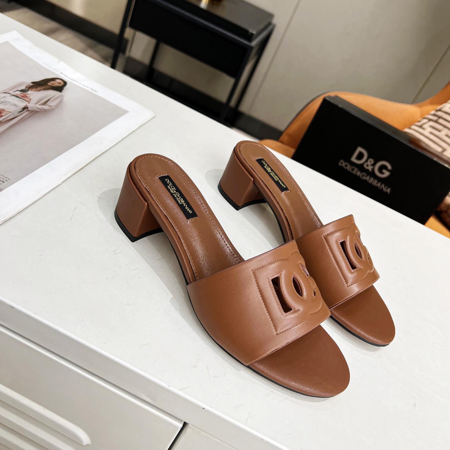 Dolce & Gabbana Calfskin Sliders With DG Logo - everydesigner