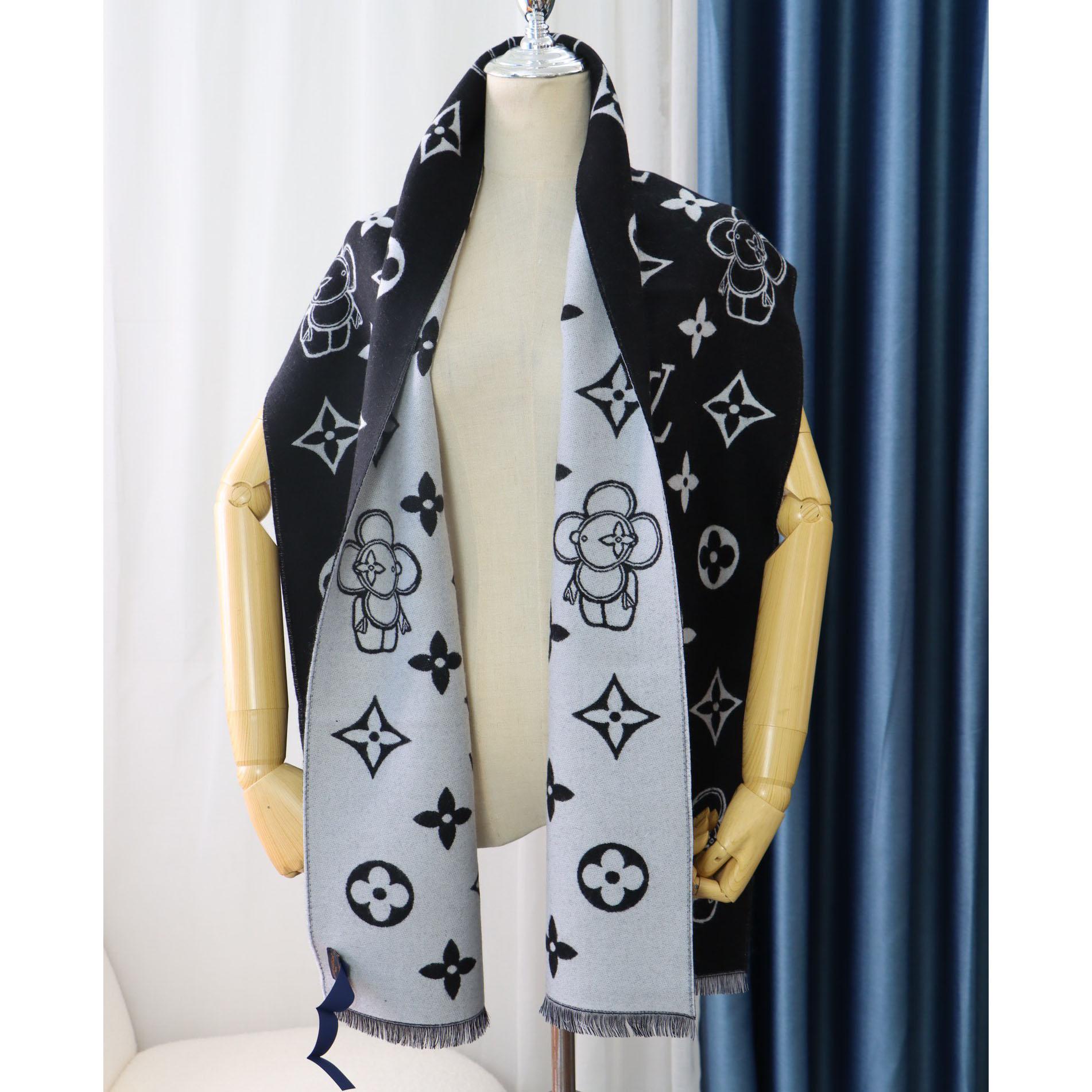 Louis Vuitton MNG Vivienne Scarf    M77973 - everydesigner