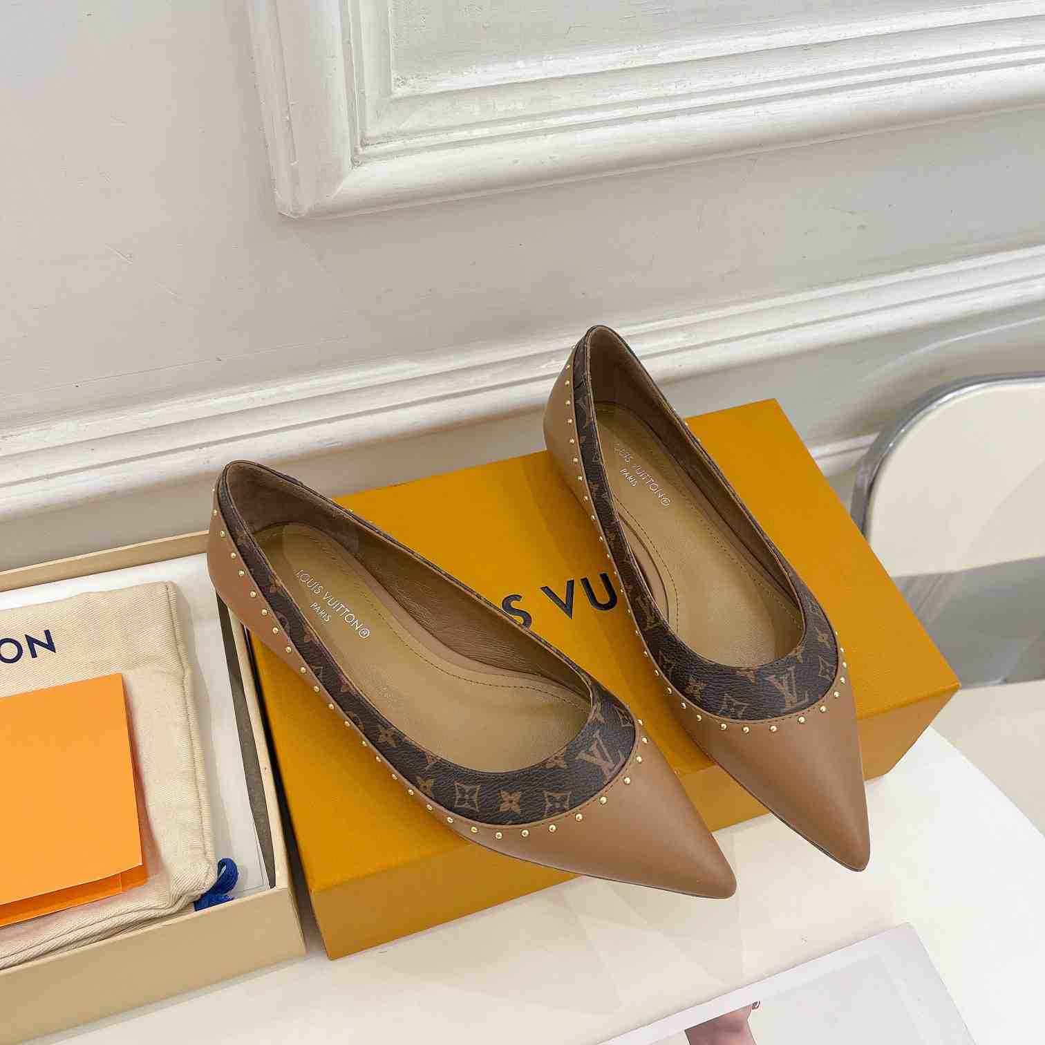 Louis Vuitton Signature Flat Ballerina    - everydesigner