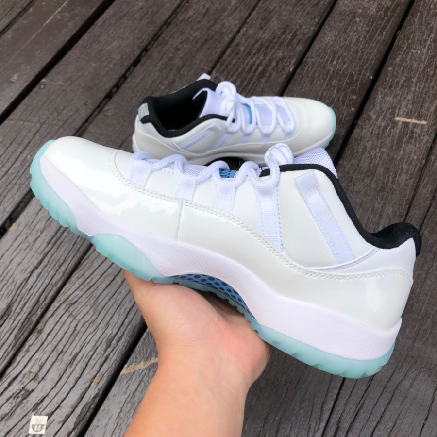 Air Jordan 11 Low AJ11 Sneakers    AV2187-117 - everydesigner