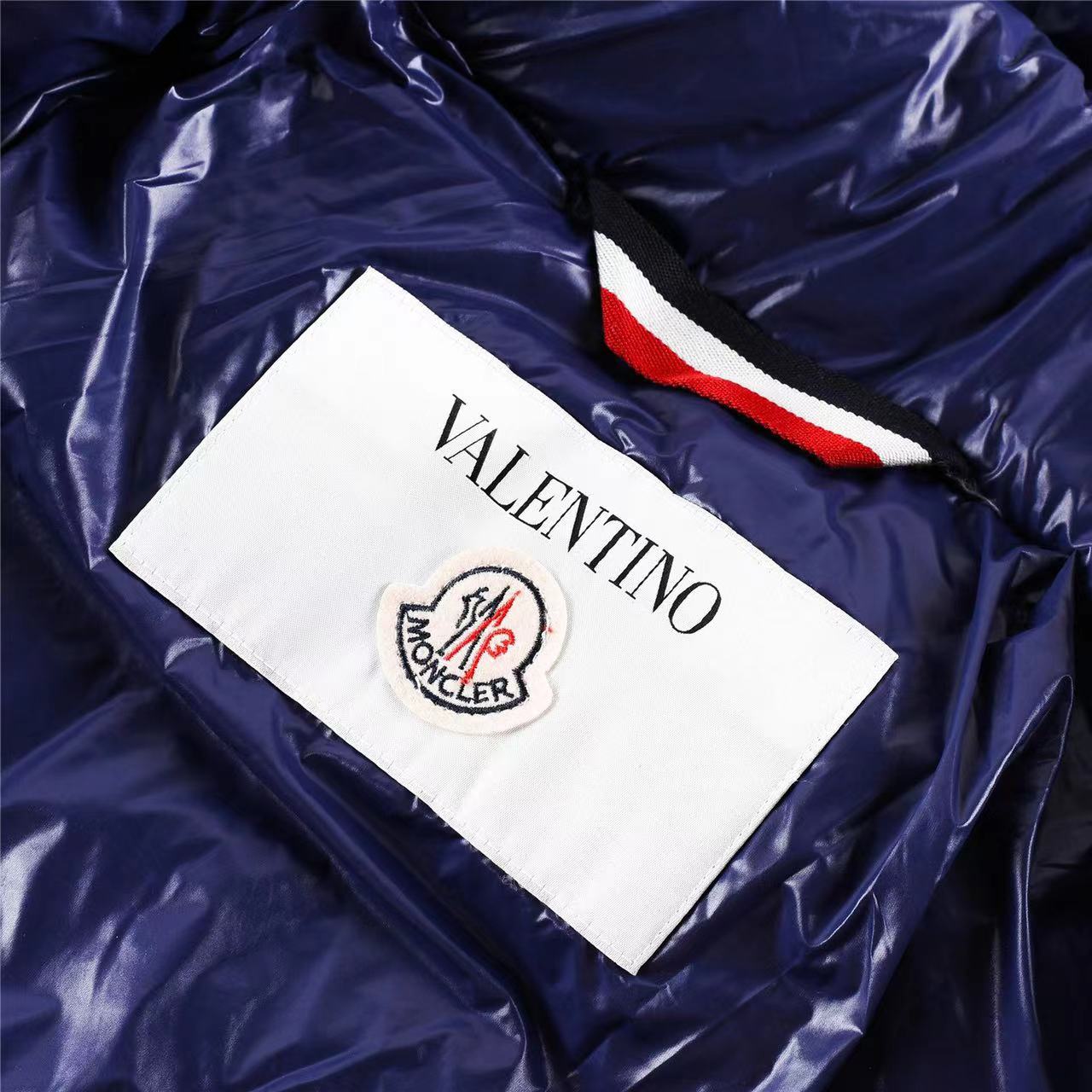 Moncler x Valentino Logo Short Down Jacket    - everydesigner