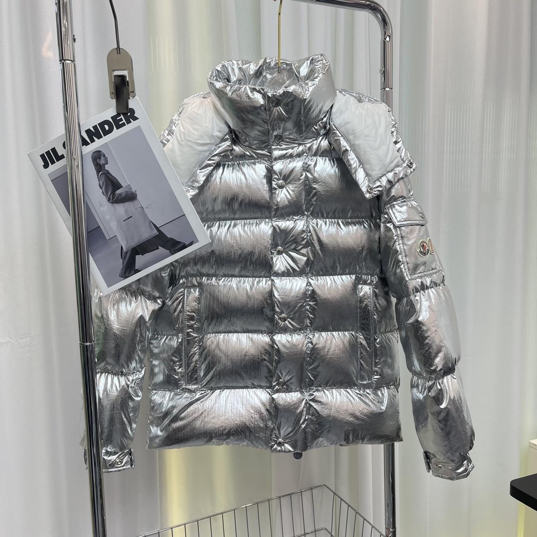 Moncler Maya 70 Short Down Jacket - everydesigner