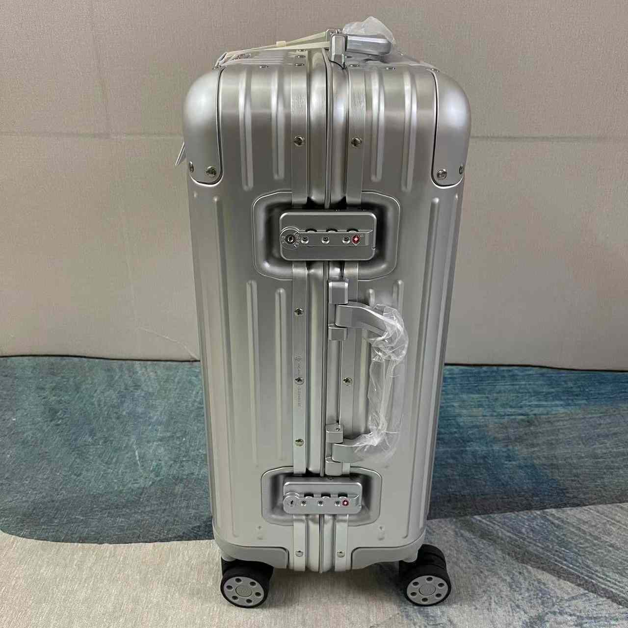 Rimowa Luggage - everydesigner