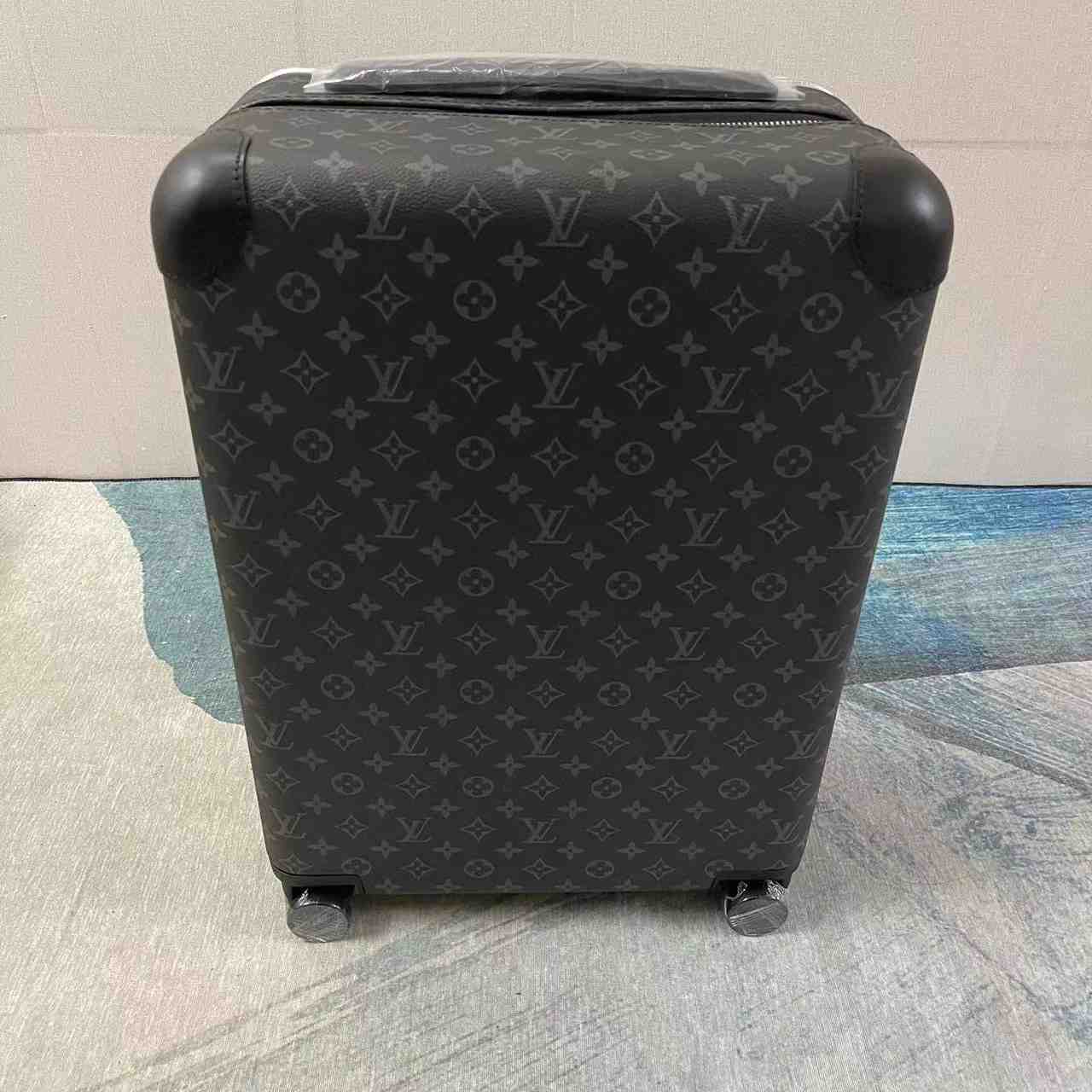 Louis Vuitton Horizon 50 Luggage - everydesigner