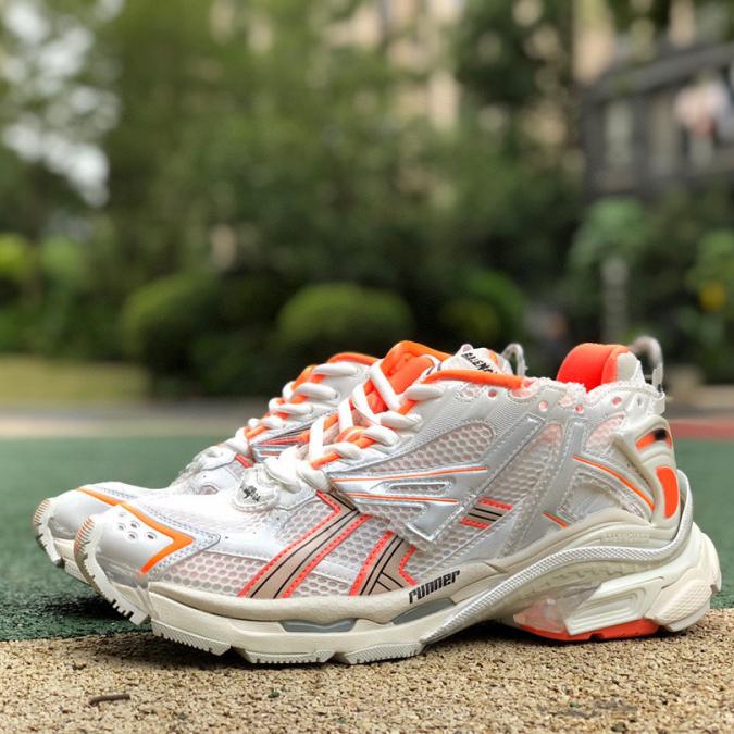 Balenciaga Runner Sneaker In Fluo Orange - everydesigner