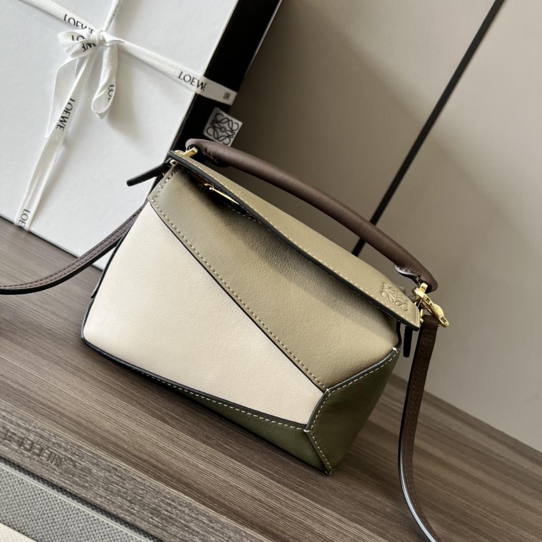 Loewe Mini Puzzle Edge In Nappa Calfskin - everydesigner