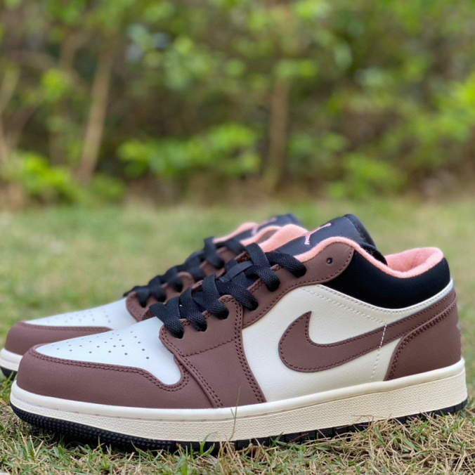 Air Jordan 1 Low  “Mocha Brown” Sneaker   DC6991-200 - everydesigner