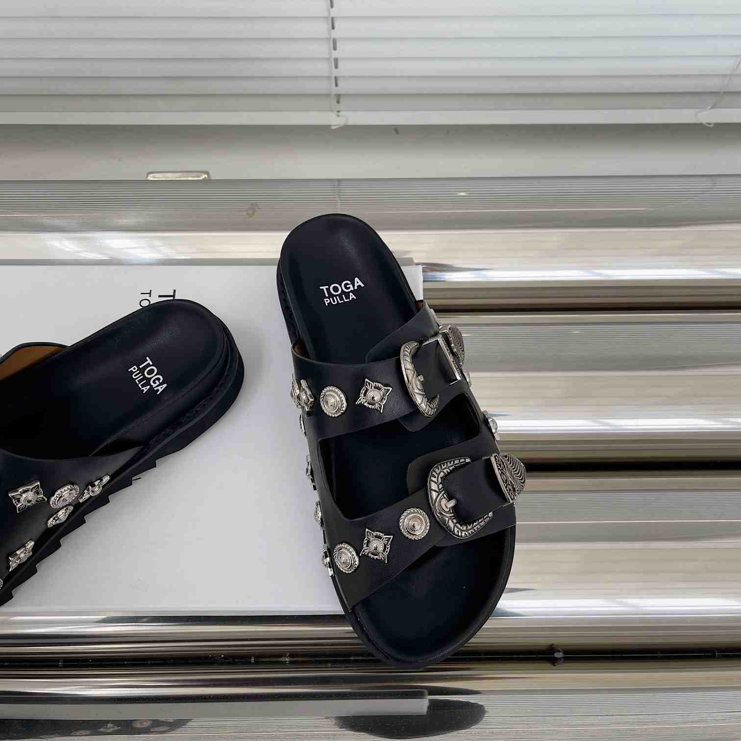 Toga Virilis Studded Leather Slides - everydesigner