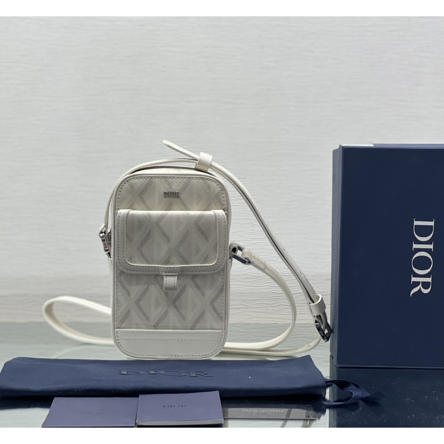 Dior Hit The Road Vertical Pouch  - everydesigner