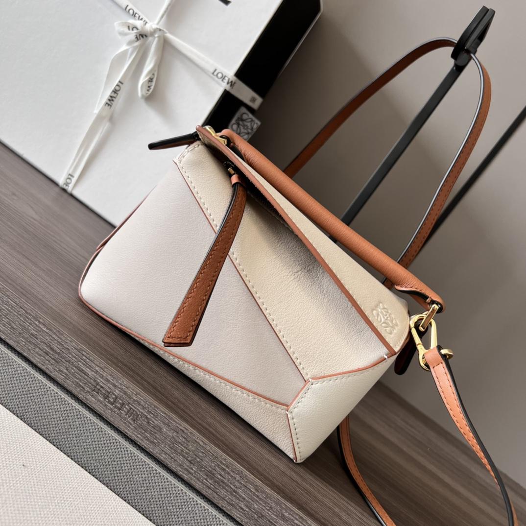 Loewe Mini Puzzle Edge In Nappa Calfskin - everydesigner