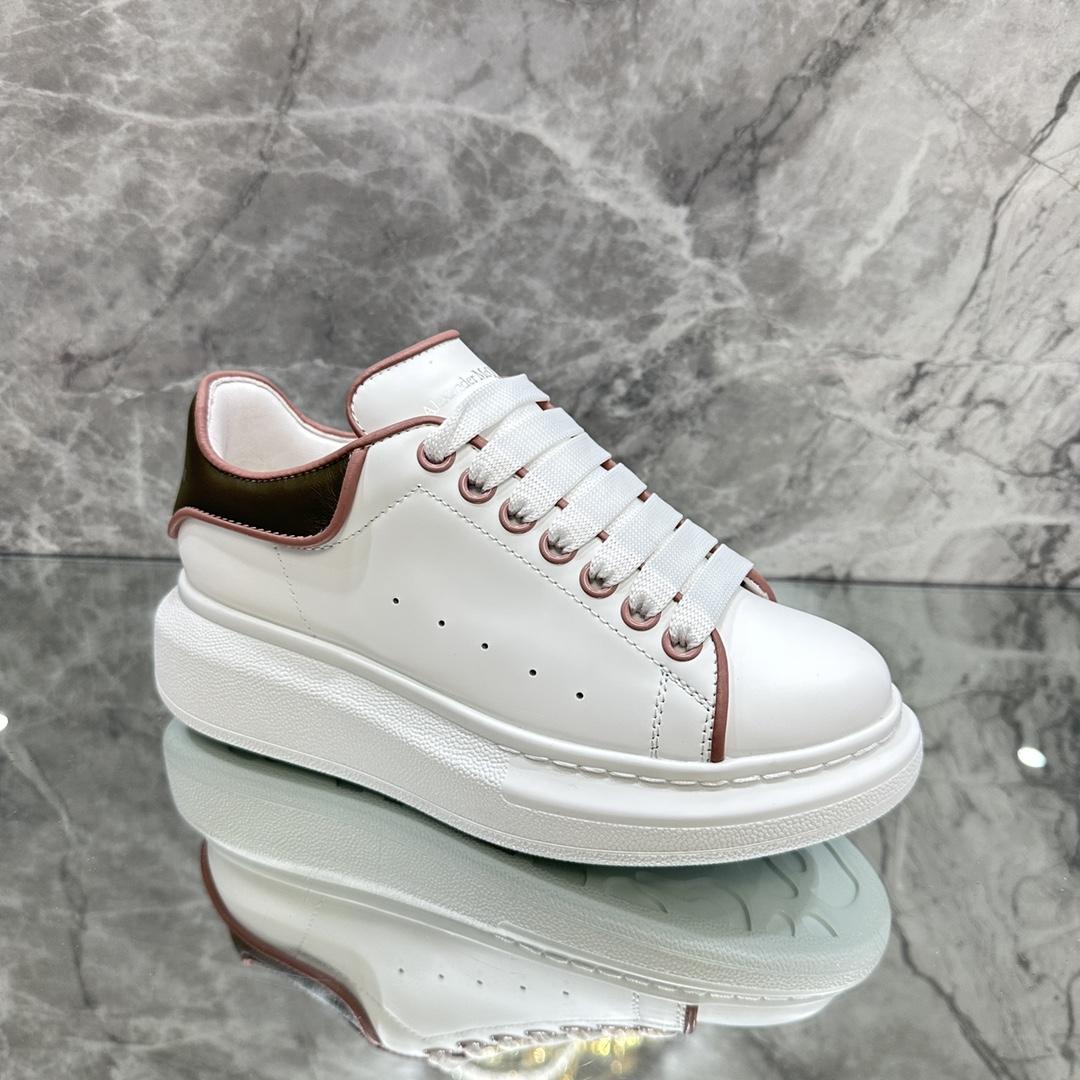 Alexander Mqueen Oversized Sneaker In White - everydesigner