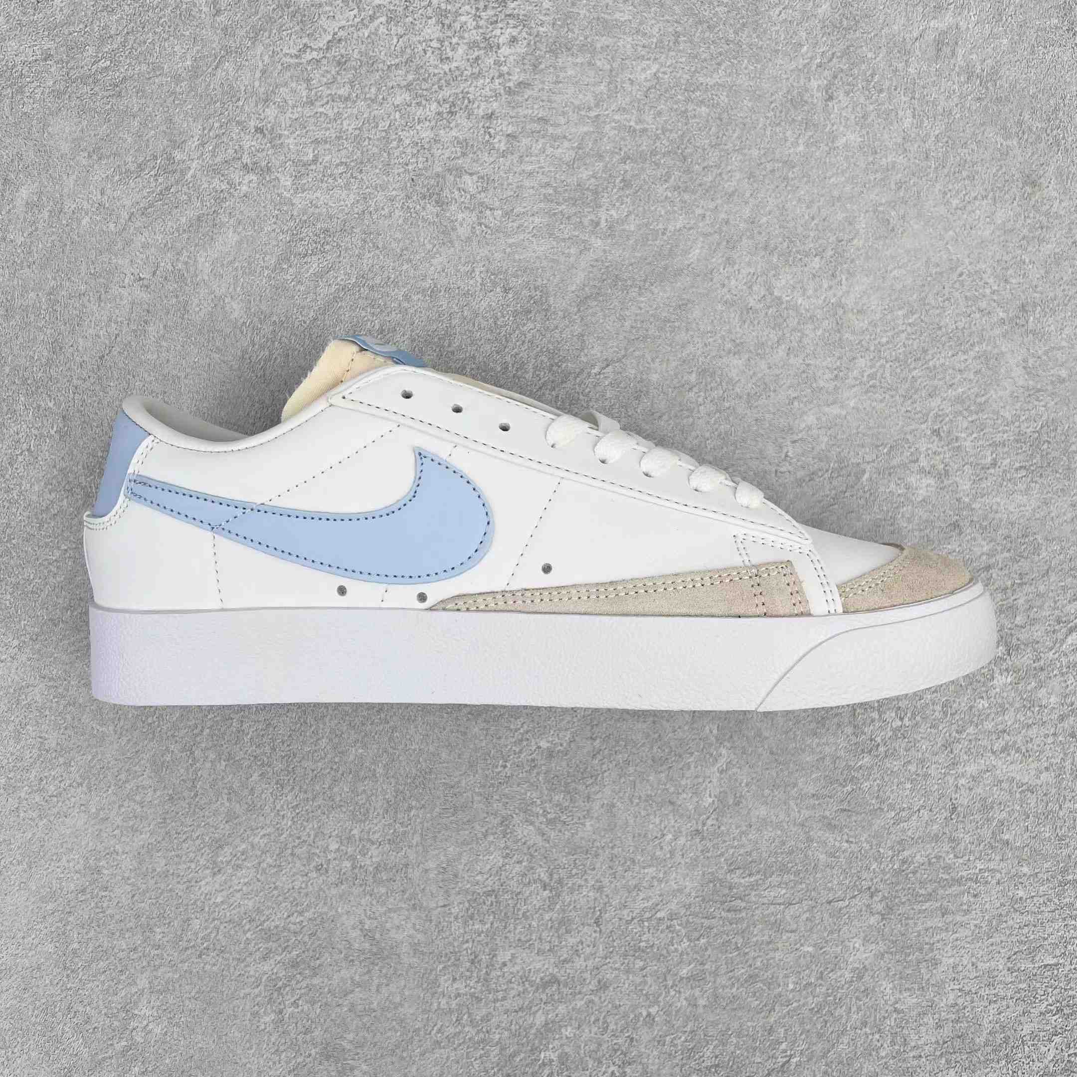 Nike Blazer Low '1977 VNTG SS Sneakers        DC4769-103 - everydesigner