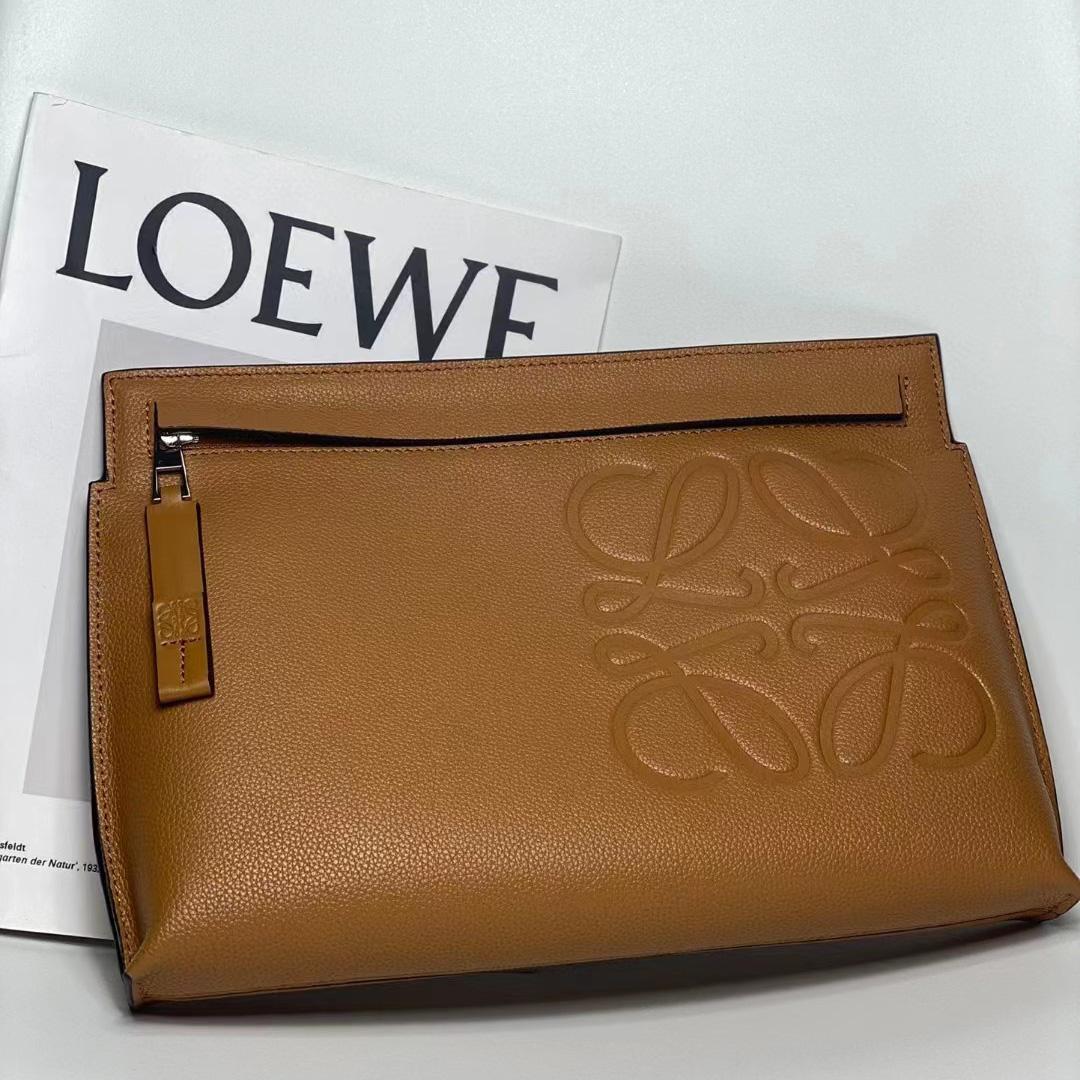 Loewe T Pouch In Grained Calfskin - everydesigner