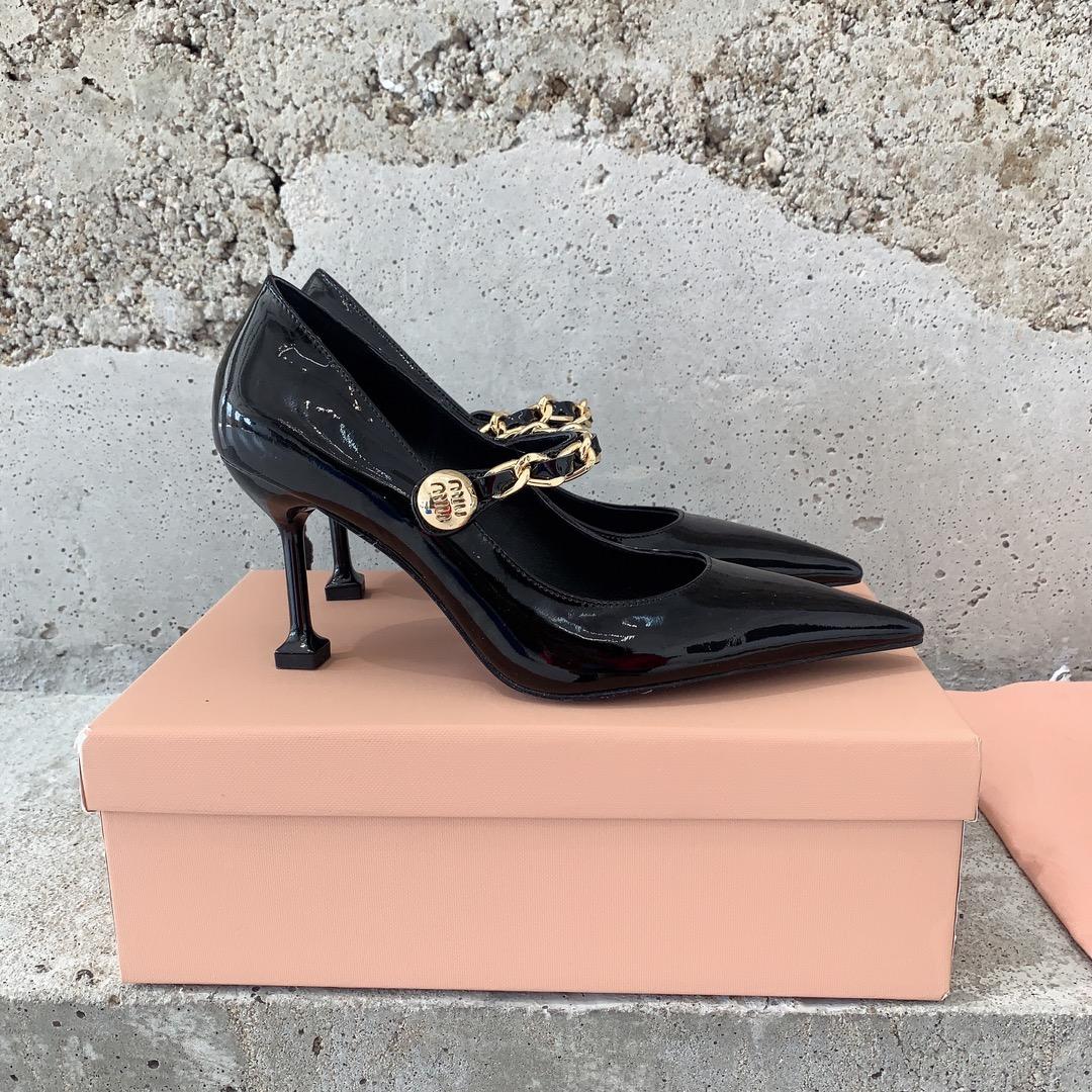 Miu Miu Patent Leather Pumps - everydesigner