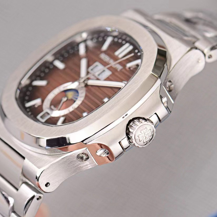 Patek Philipps Nautilus Watch - everydesigner