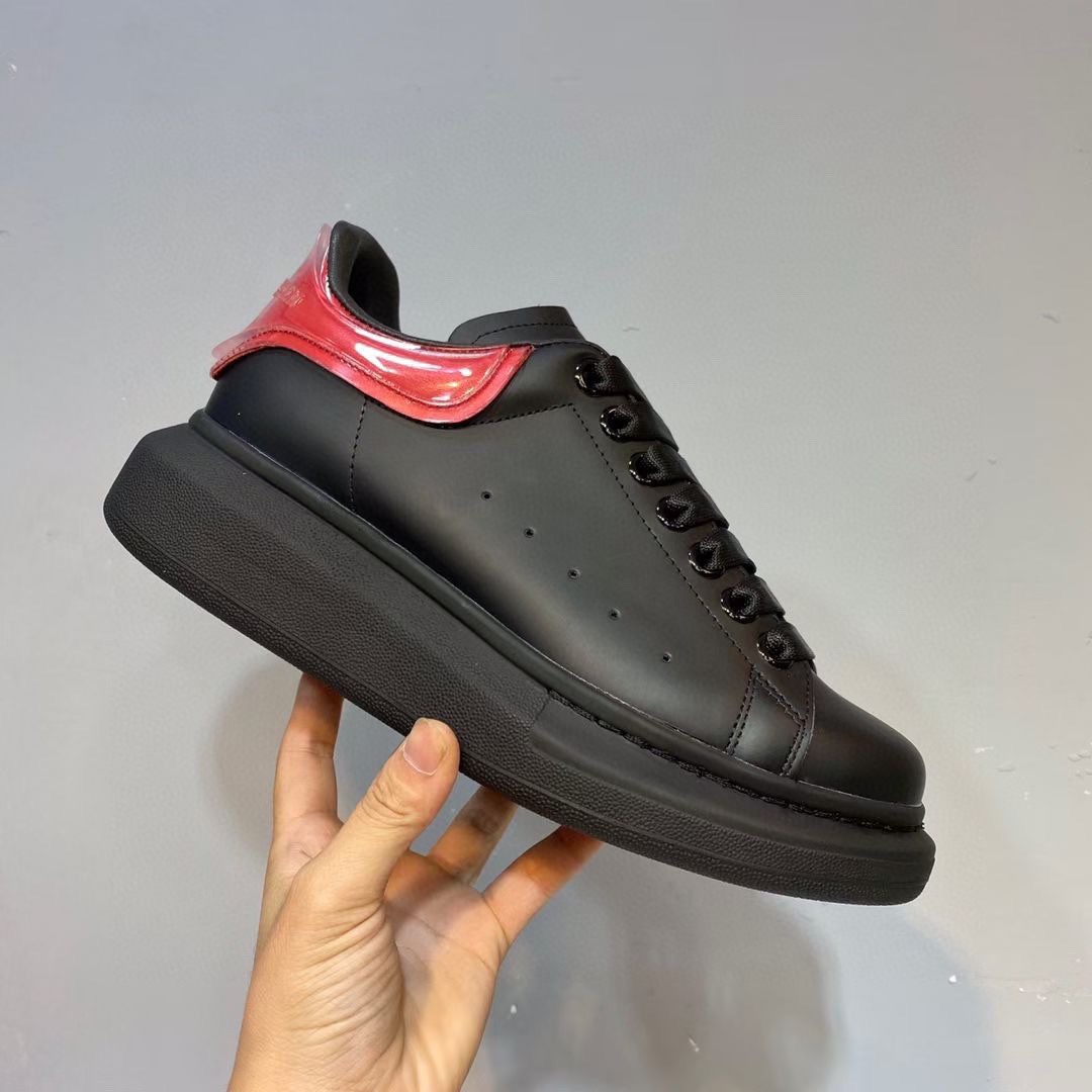 Alexander Mqueen Oversized Sneaker In Black - everydesigner