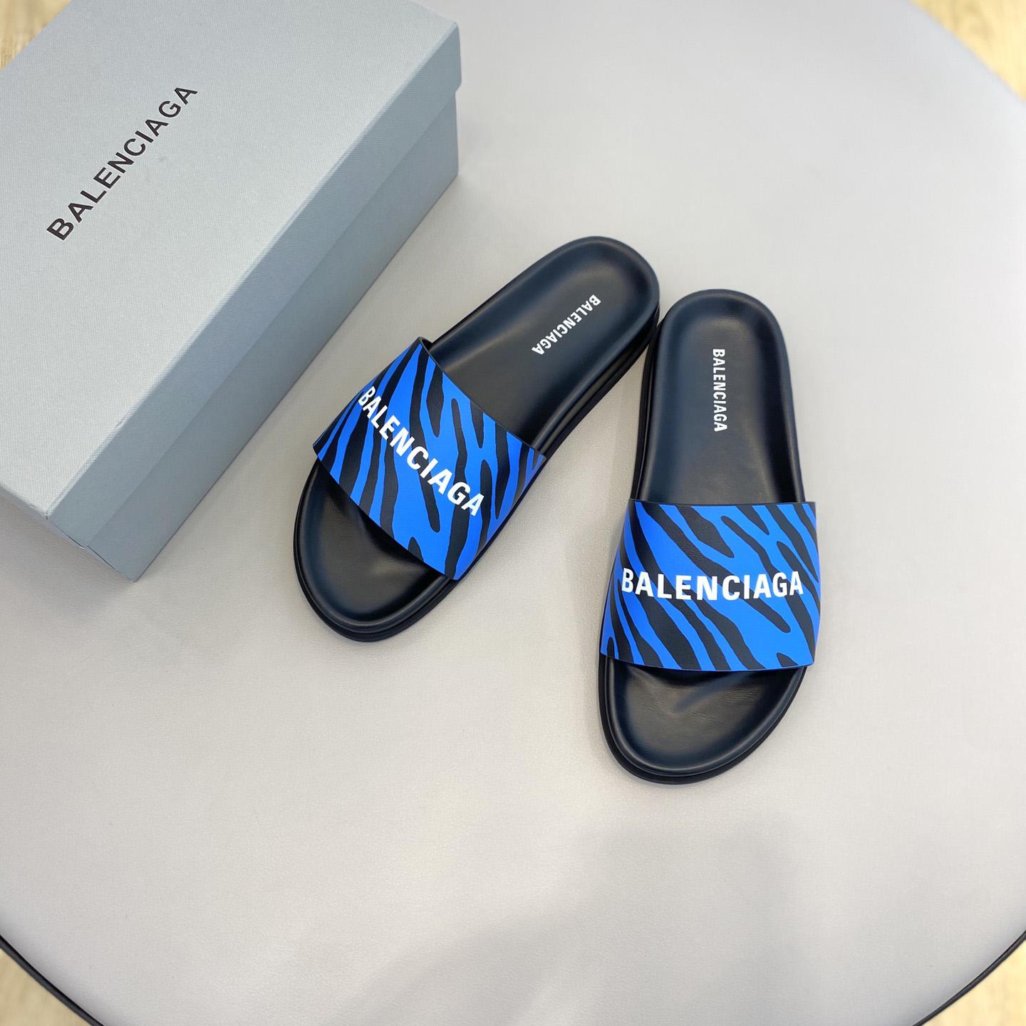 Balenciaga Pool Slide Sandal  - everydesigner