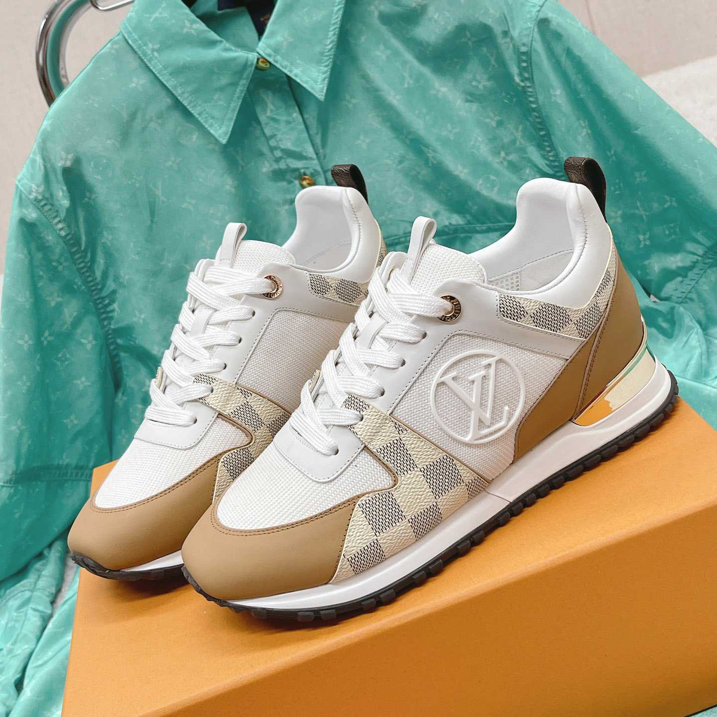 Louis Vuitton Run Away Sneaker      1AAWFD - everydesigner