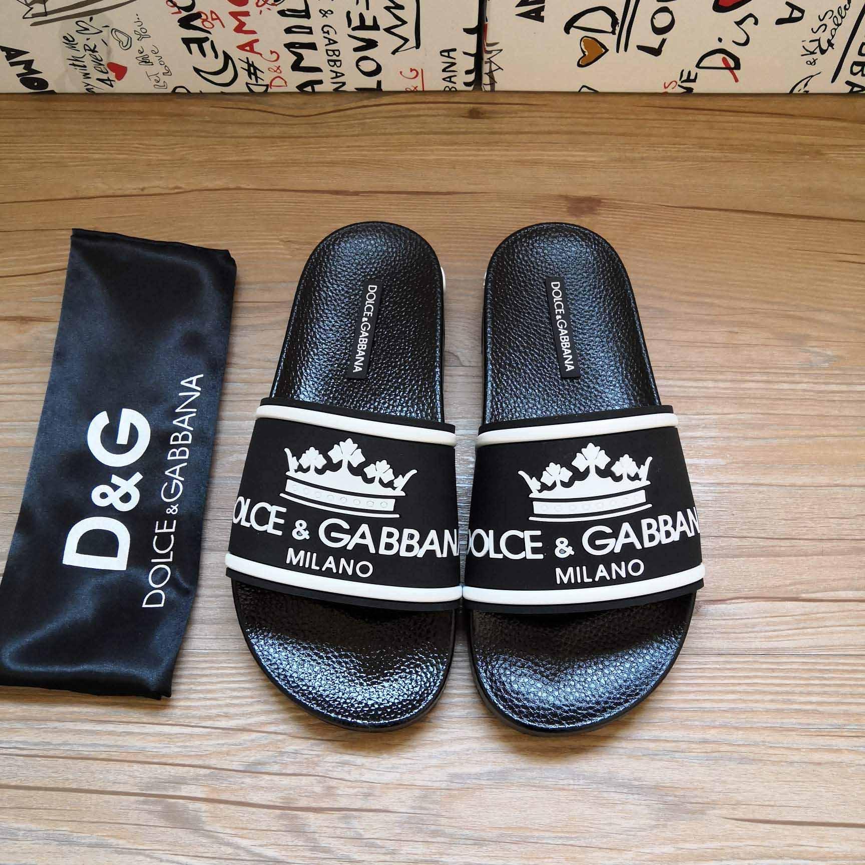 Dolce & Gabbana Logo Slides - everydesigner