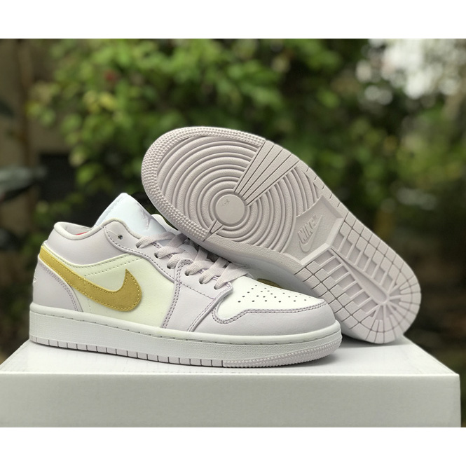 Air Jordan 1 Low Sneaker    DC0774-501  - everydesigner