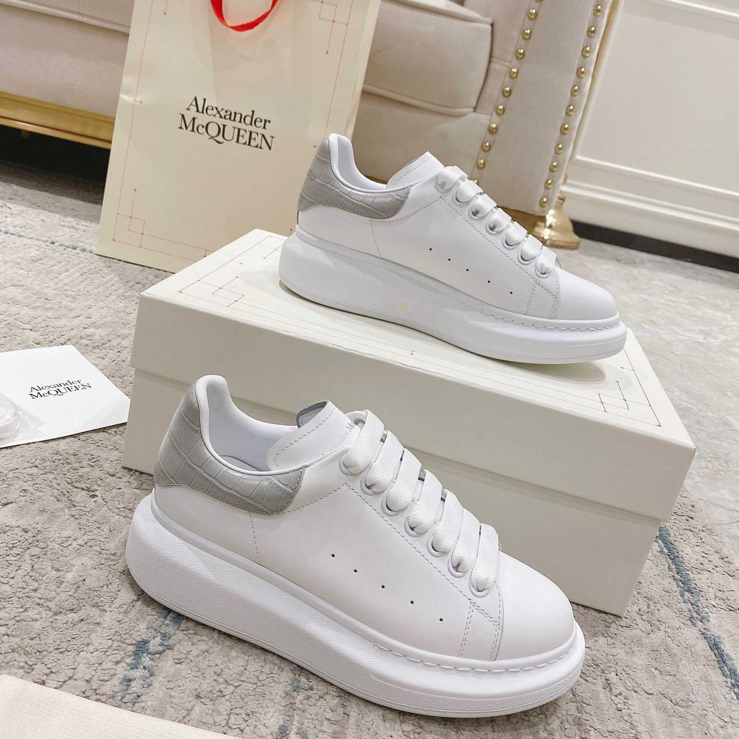 Alexander Mqueen Oversized Sneaker In White/Grey - everydesigner