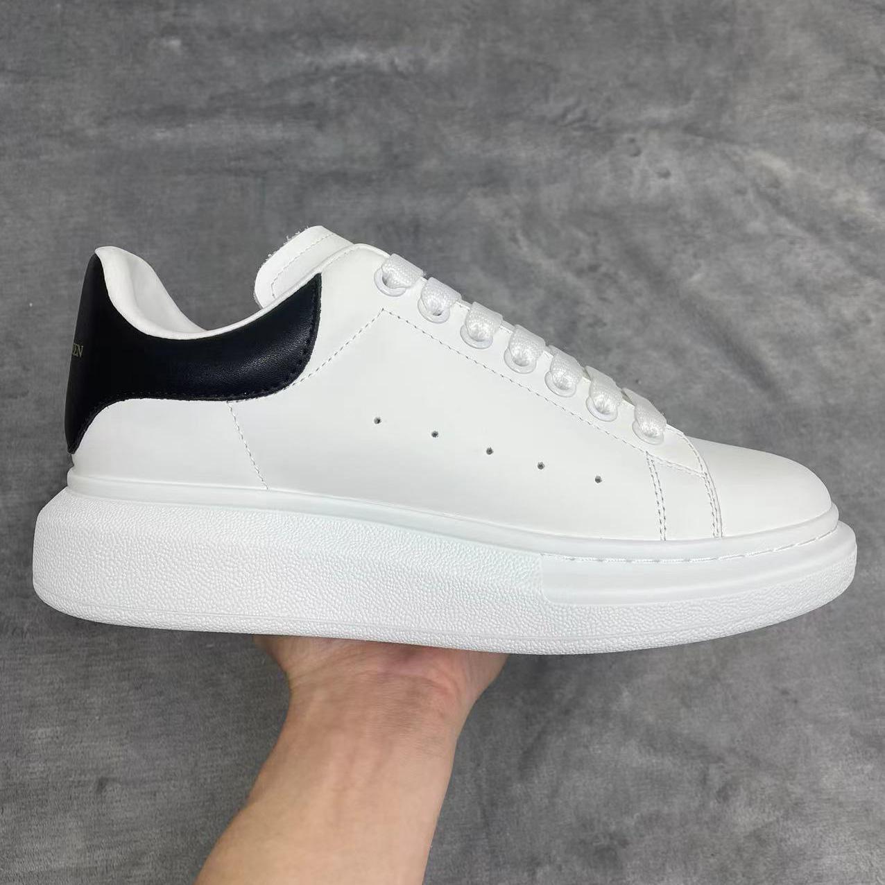 Alexander Mqueen Oversized Sneaker In White - everydesigner