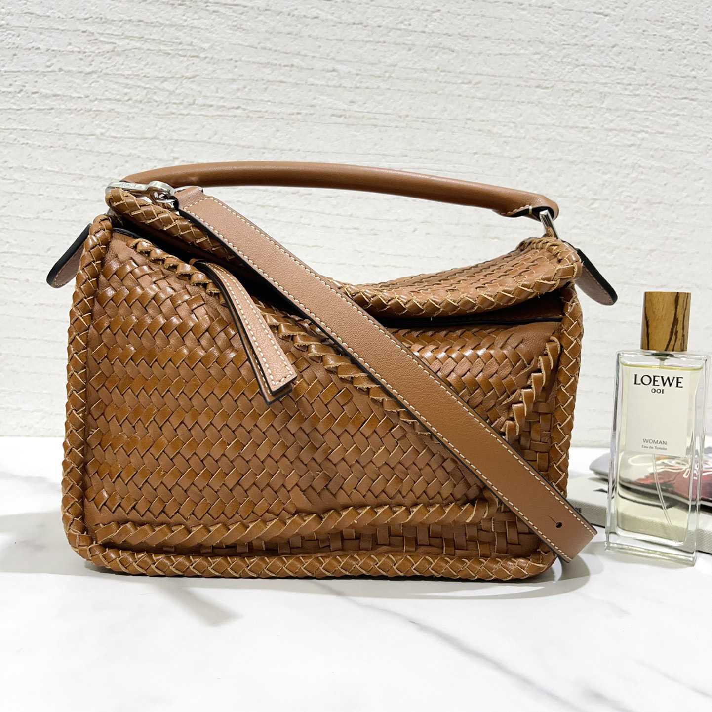 Loewe Women's Brown Puzzle Woven Small Bag(24*16.5*10cm) - everydesigner